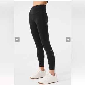 Alo Yoga 7/8 high waist airbrush legging